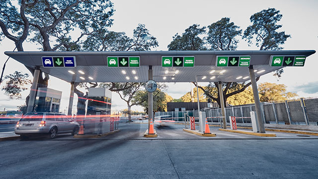 Entry to an Argentine Airport Parking With Access Control