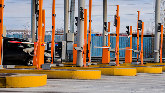 Adaptive Recognition ANPR Cameras at a Tolling Plaza in Kazakhstan