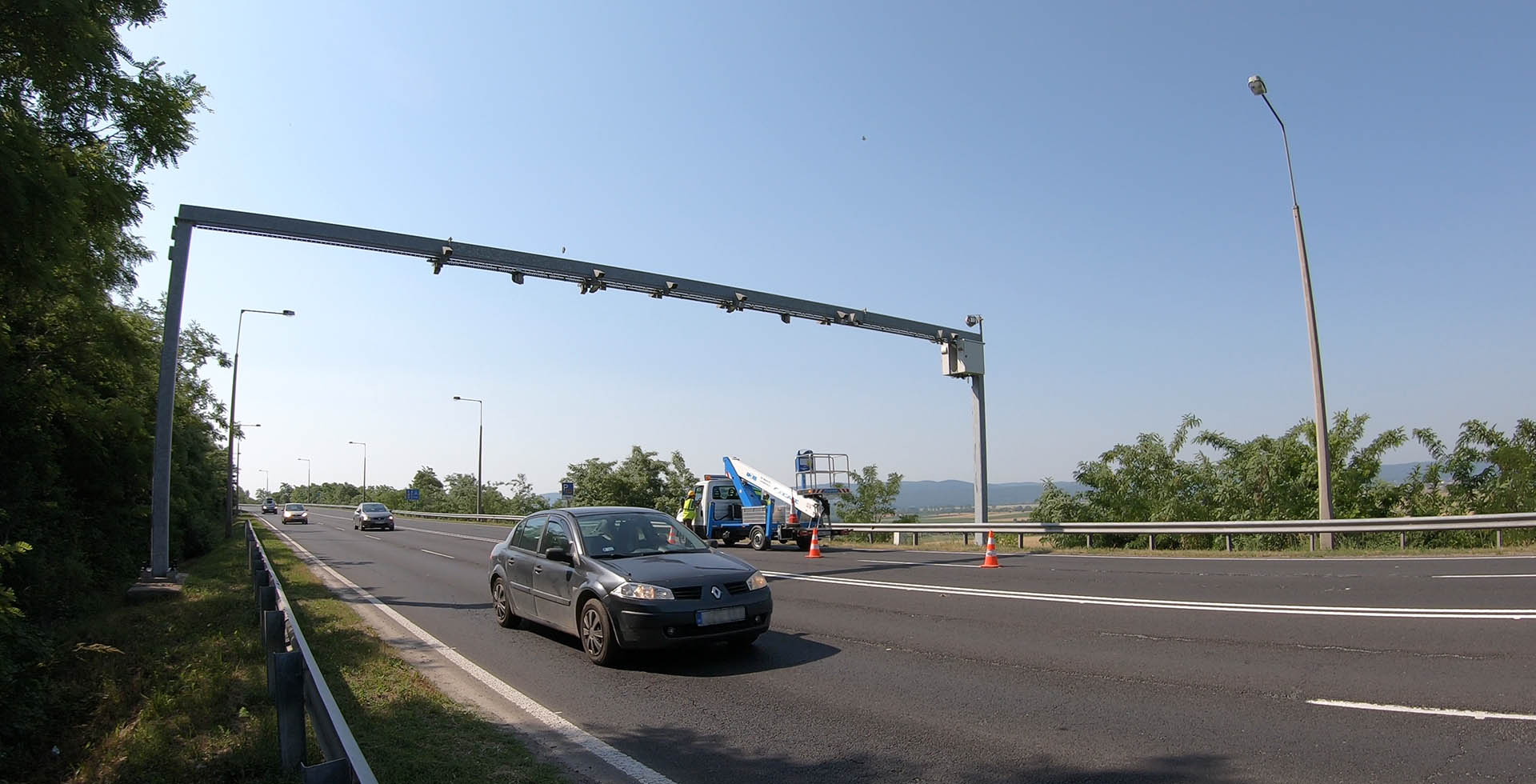 traffic-enforcement-camera-hungary-highway-hero