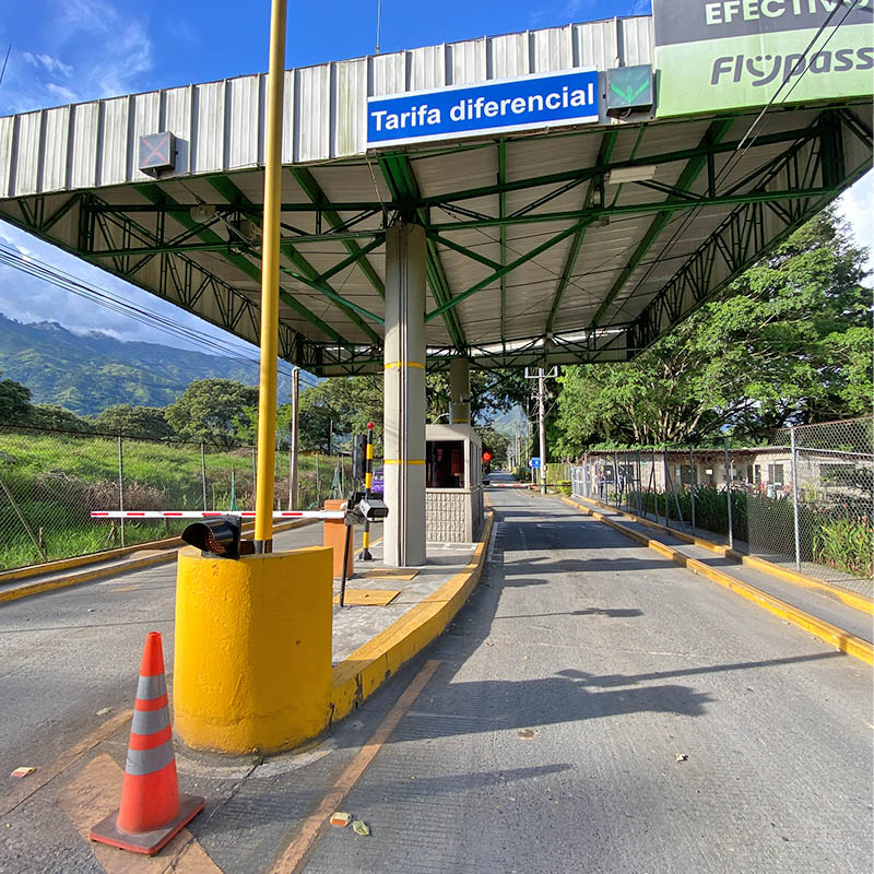 ANPR/LPR camera for Vias del Nus highway in Colombia