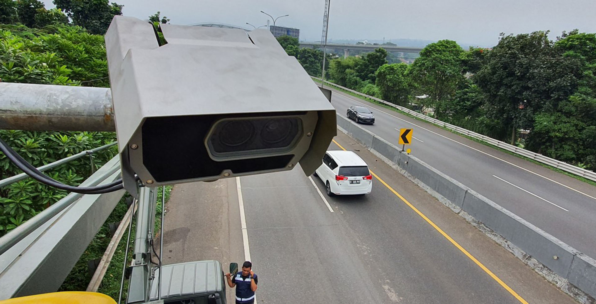 vidar anpr lpr camera in indonesia hero image