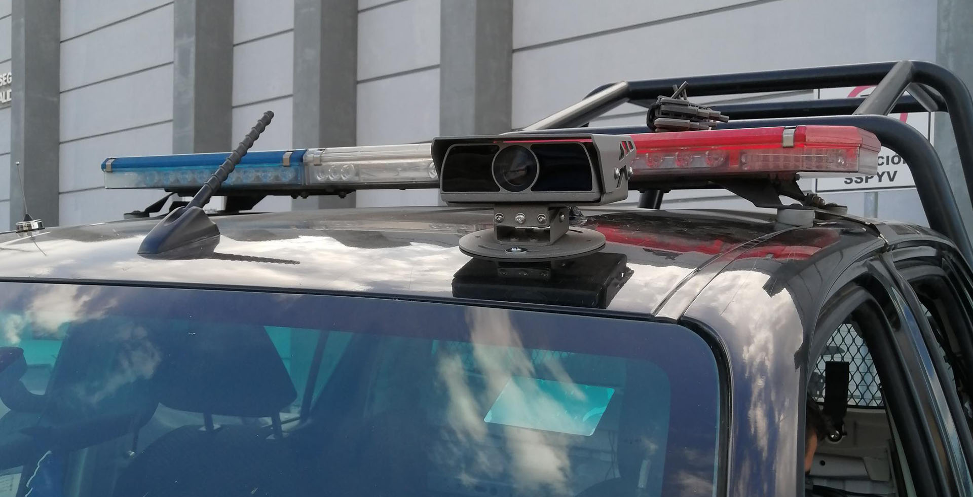 microcam mobile anpr lpr camera for public safety mexico hero image